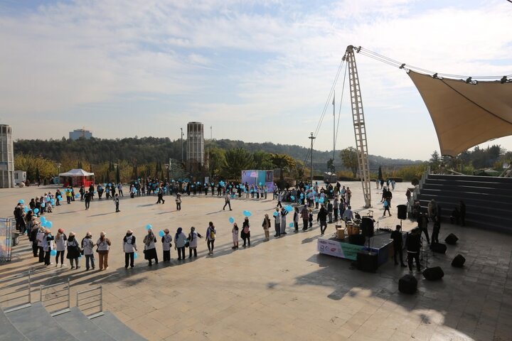 پیاده‌روی عمومی به مناسبت روز جهانی دیابت در منطقه فرهنگی و گردشگری عباس‌آباد برگزار شد