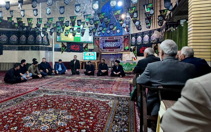 دیدار چهره‌ به‌ چهره دودانگه با شهروندان پس از نماز صبح