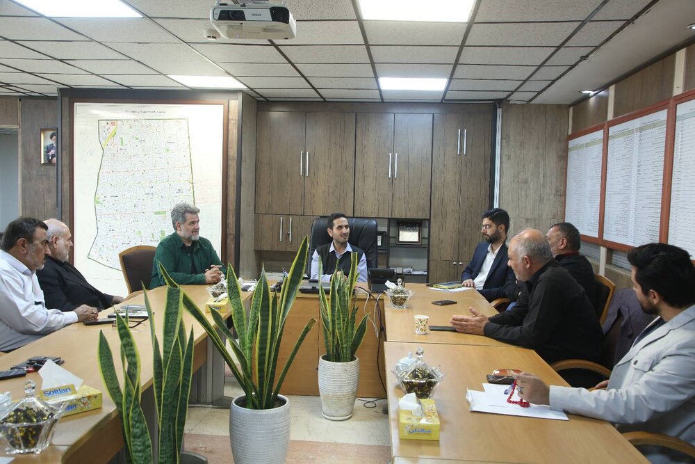 برگزاری نشست هماندیشی شهردار منطقه ۱۰ با رؤسای جدید هیئتامنای محلات