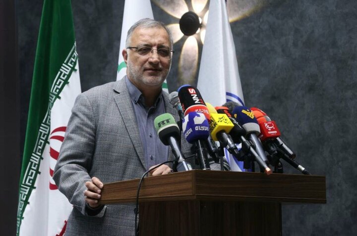 مردمی‌سازی اقتصاد، بروزرسانی ظرفیت‌های داخلی و جهت‌دهی به ظرفیت‌های بالقوه کشور راهکار حل مشکلات است/ سیاست گران کردن انرژی اشتباه است