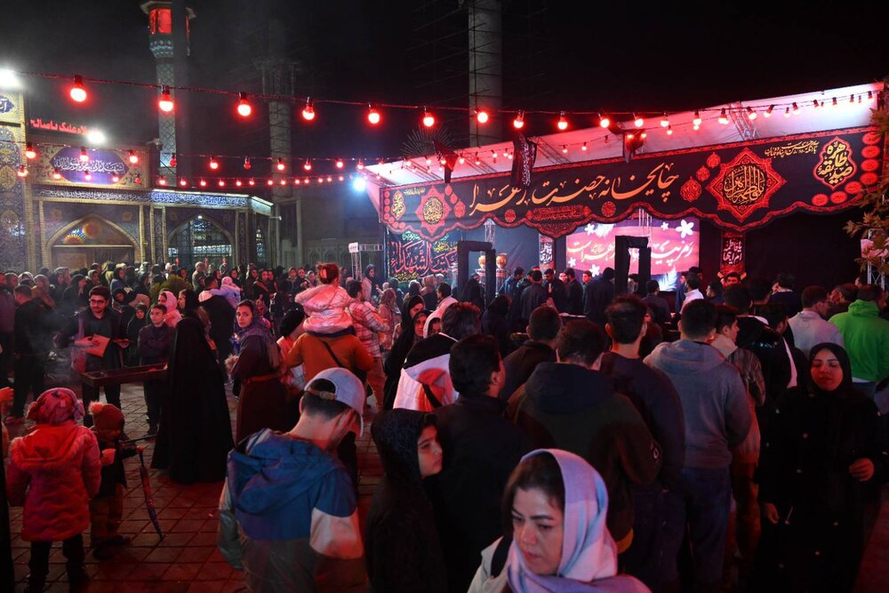 برپایی موکب حضرت زهرا(س) و خدمترسانی اجتماعی و سلامتمحور در میدانگاه صالحیه