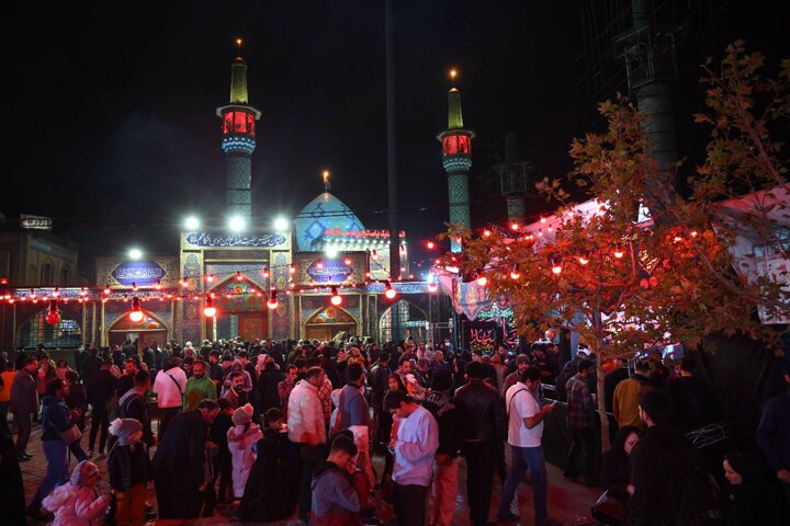 از چایخانه حضرت زهرا(س) تا موکب‌های فرهنگی و آیینی در میادین و محلات