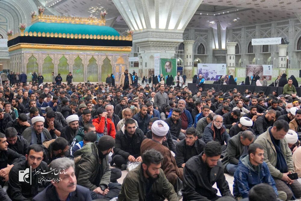 دسته و مراسم عزاداری فرزندان روح‌الله در شب شهادت حضرت زهرا(س) از گلزار شهدا تا حرم امام راحل