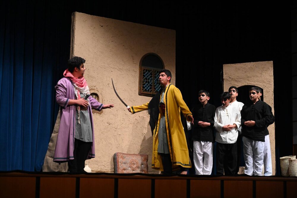 از چایخانه حضرت زهرا(س) تا موکبهای فرهنگی و آیینی در میادین و محلات