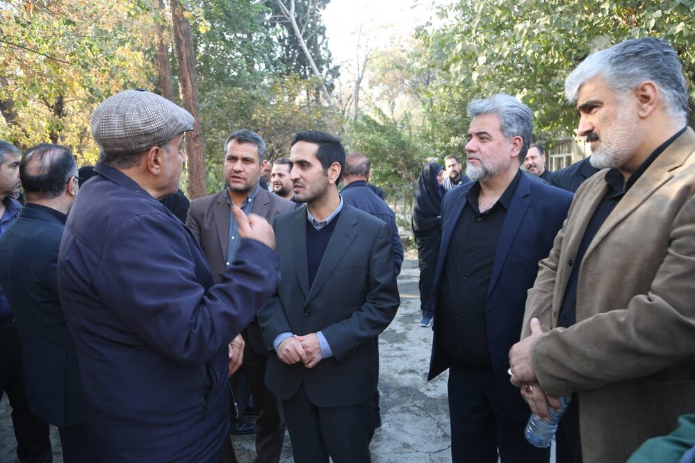 برگزاری مراسم کلنگزنی ملک رعیتچی به منظور توسعه فضای سبز در منطقه ۱۰