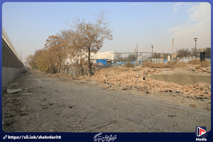 آزادسازی نیم هکتار از اراضی عمومی حاشیه مسیل کن در منطقه ۱۸