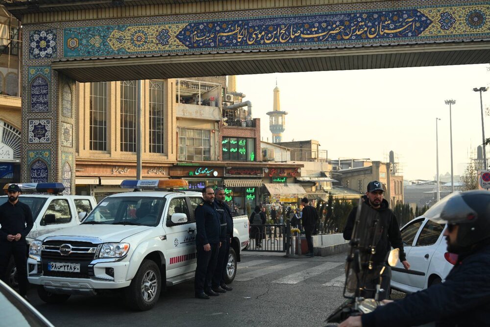 پاکسازی محور تجریش تا شریعتی از بساط گستران