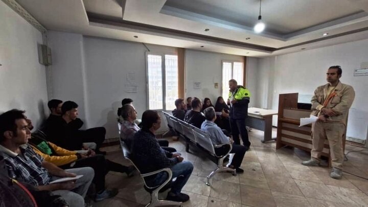 برگزاری کارگاه های آموزشی ویژه موتورسواران متخلف در منطقه ۹