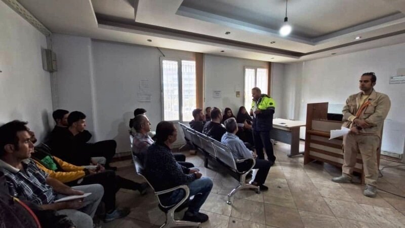 برگزاری کارگاه های آموزشی ویژه موتورسواران متخلف در منطقه ۹