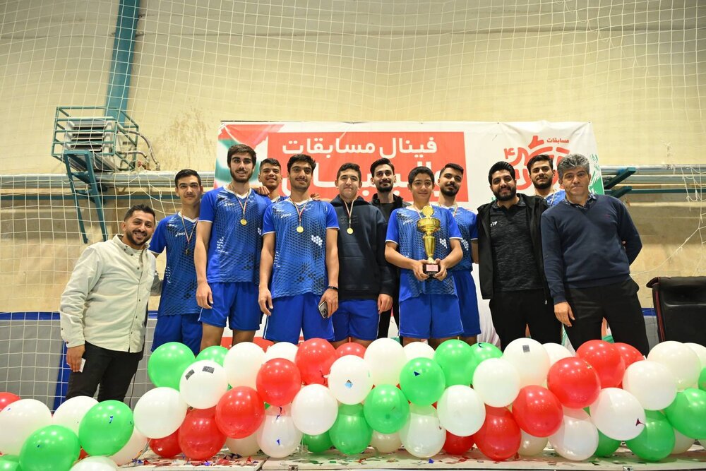 بلندقامتان منطقه یک قهرمان مسابقات والیبال پهنه شمال شرق شدند