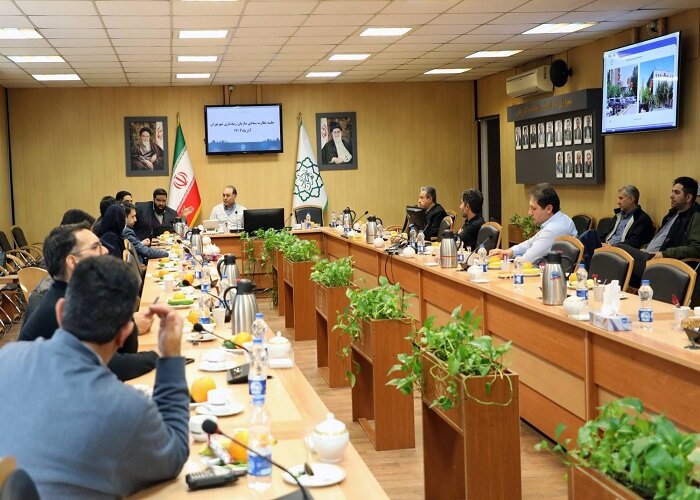 رنگ‌آمیزی المان‌ها و نورپردازی پل‌های منطقه ۶ برای رفع آلودگی‌های بصری