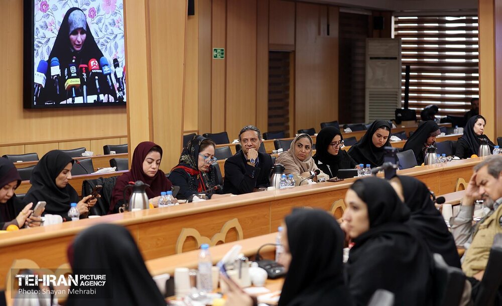 نشست خبری ویژه برنامه‌های گرامیداشت هفته زن و روز مادر