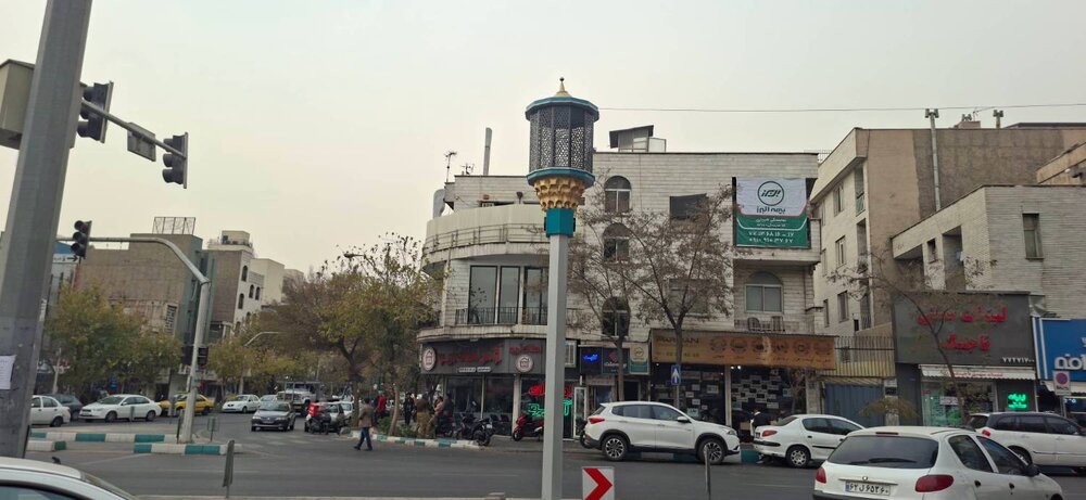 نصب پنجمین سازه اذان‌گو در خیابان دردشت منطقه ۸ 