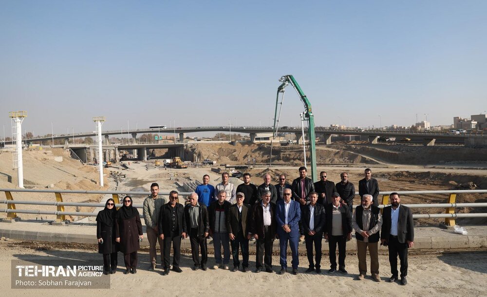 بازدید معتمدین محلات منطقه یک از چند پروژه شهری / تمجید منصور برزگر از پروژه های شهری