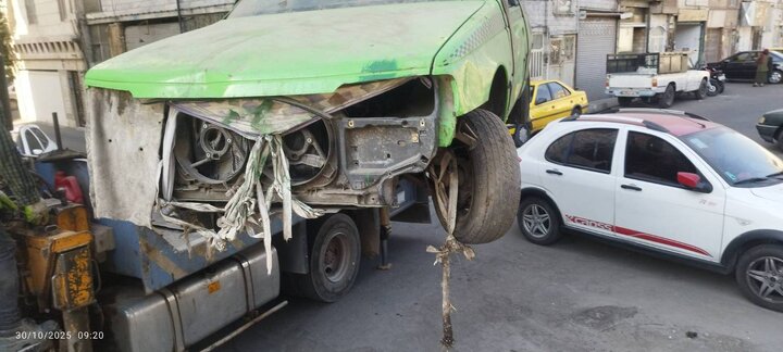 خودروهای فرسوده و رهاشده از معابر منطقه ۱۴ جمع‌آوری می‌شوند