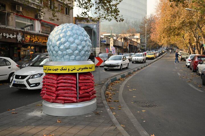 ‍ رونمایی از دومین سازه جانمایی کیسه‌های شن با طرح گلوله برفی در منطقه یک