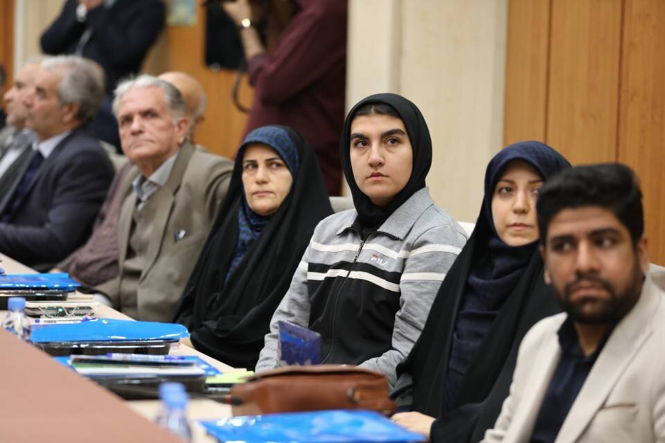 ورود دو رام قطار ملی به ناوگان مترو نشان دهنده توان و همت بلند ایرانی است