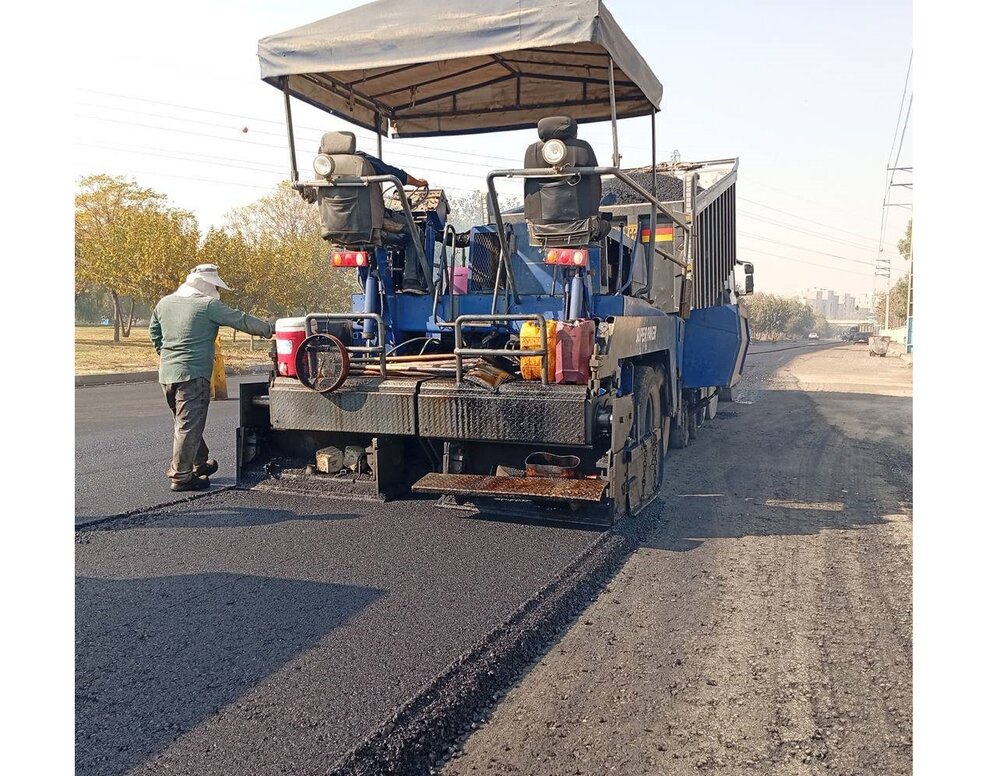 اجرای بیش از ۸ هزار تن آسفالت مکانیزه در معابر منطقه ۱۹