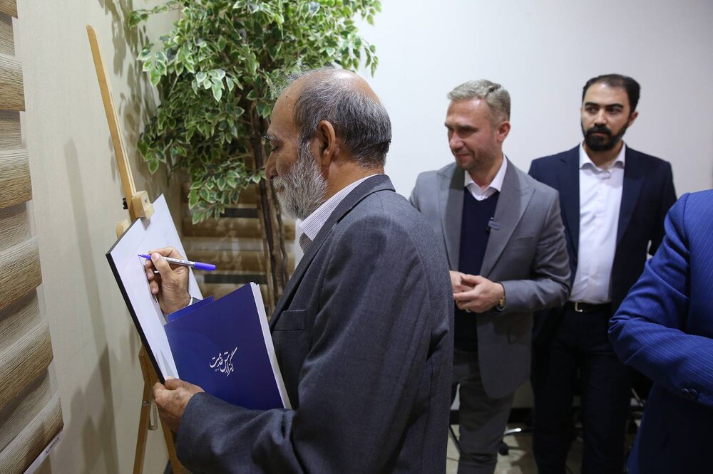 انعقاد قرارداد خرید و تولید ۵۷۰۰ اتوبوس در دوره ششم/ مشکل پسماند بدون مشارکت مردم حل نمی‌شود