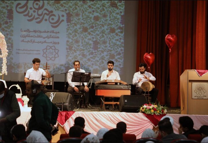 جشن پرنشاط ازدواج دانشجویی با حضور ۷۰ زوج جوان برگزار شد