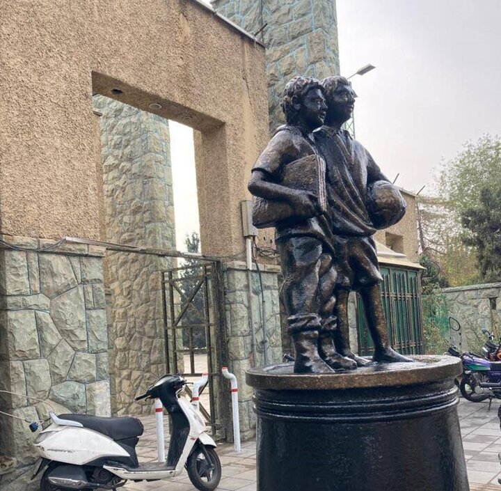 رنگ‌آمیزی و بهسازی المان‌های شهری در منطقه ۱۱