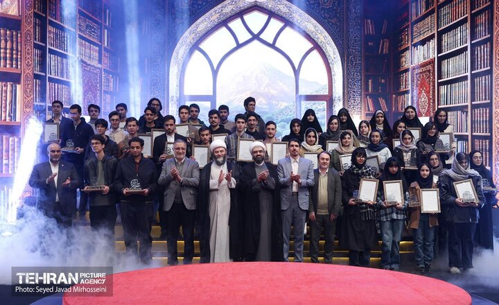 تجلیل از افتخارآفرینان علمی ایران اسلامی