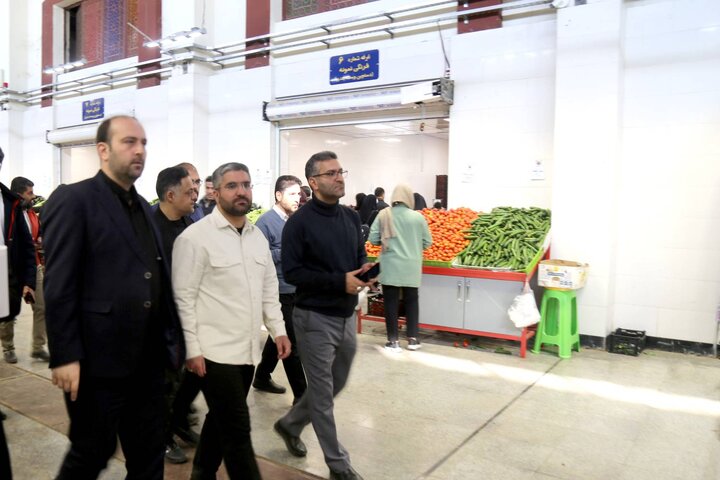 میدان میوه و تره‌بار پیروزی بهسازی بصری می‌شود 