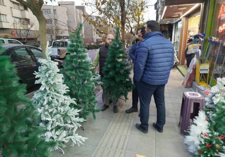 ساماندهی بساط‌گستران از میدان ولی عصر(عج) تا متروی ایستگاه جهاد/ مدل عملیاتی ساماندهی ترکیبی از اطلاع‌رسانی، جمع‌آوری و پایش مستمر