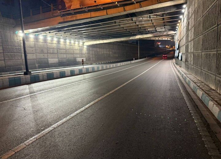 تامین روشنایی ایمن و یکپارچه زیرگذرهای بزرگراه گمنام/ بهبود و ارتقای دید رانندگان و کاهش تصادفات شبانه