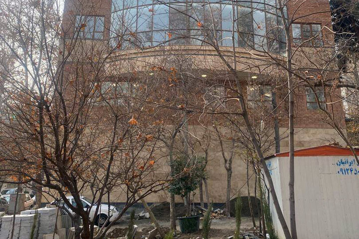 ‍  ساختمان جدید سرای محله باغ فردوس وارد فاز نهایی محوطه‌سازی شد