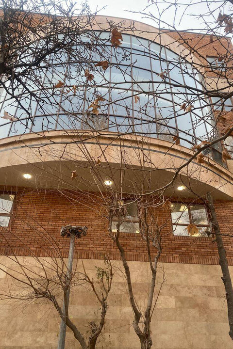 ‍  ساختمان جدید سرای محله باغ فردوس وارد فاز نهایی محوطه‌سازی شد