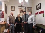 دیدار شهردار منطقه ۱۱ با خانواده شهید لازار