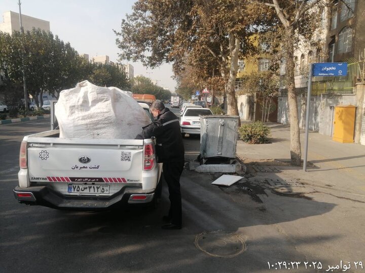 جمع‌آوری و توقیف بیش از ۱۲ تن پسماند خشک غیرمجاز در منطقه ۱۰