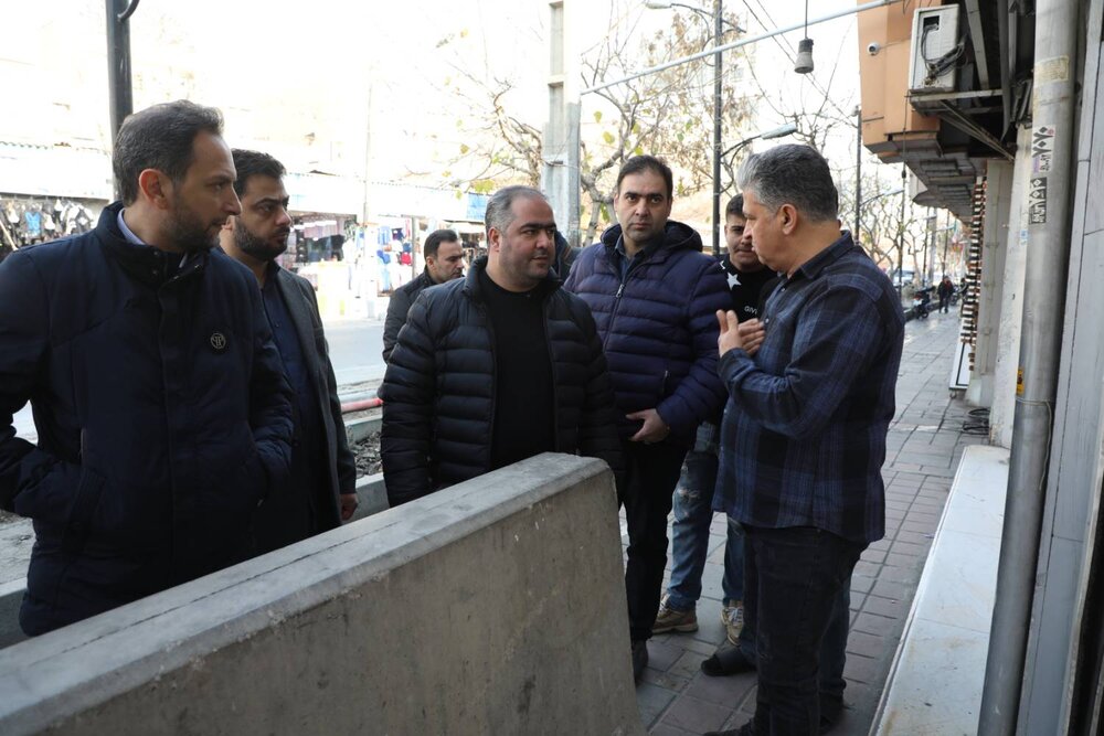 بازدید میدانی شهردار منطقه ۱۷ از پروژه‌های عمرانی سطح منطقه