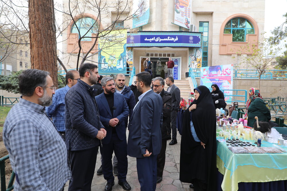 فرهنگسراها و خانههای فرهنگ بستر شکوفایی استعدادهای مردمی هستند