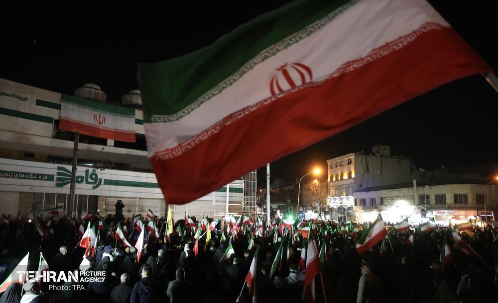 اجتماع مردم تهران در محکومیت اقدامات تروریستی اغتشاشگران