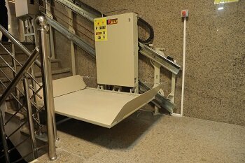 سرای محلات منطقه ۲ برای استفاده افراد توان‌یاب آماده‌سازی شد