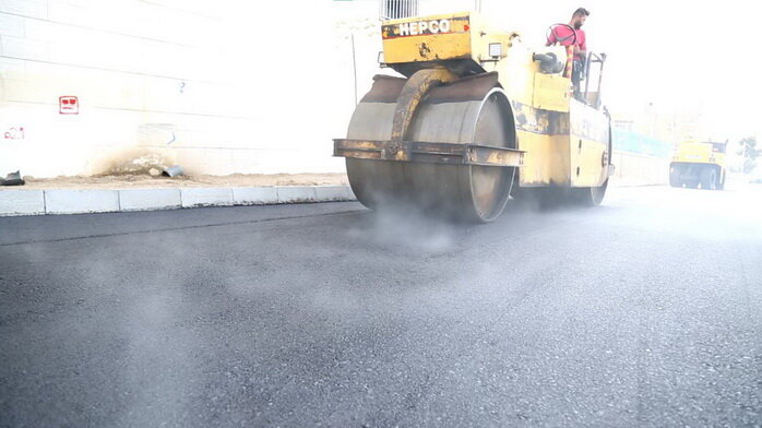 رکوردشکنی آسفالت‌ریزی در منطقه ۲۱ تهران با عبور از مرز ۱۰۰ هزار تن