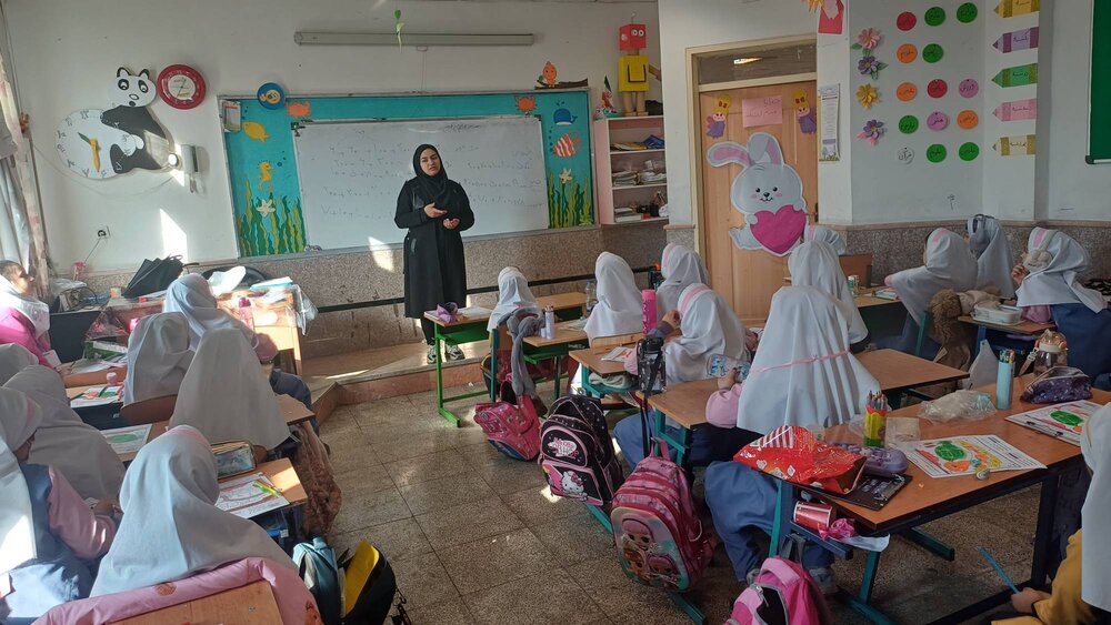 برگزاری دوره‌های آموزش ترافیک در مدارس منطقه ۱۰ همزمان با آغاز هفته ملی هوای پاک