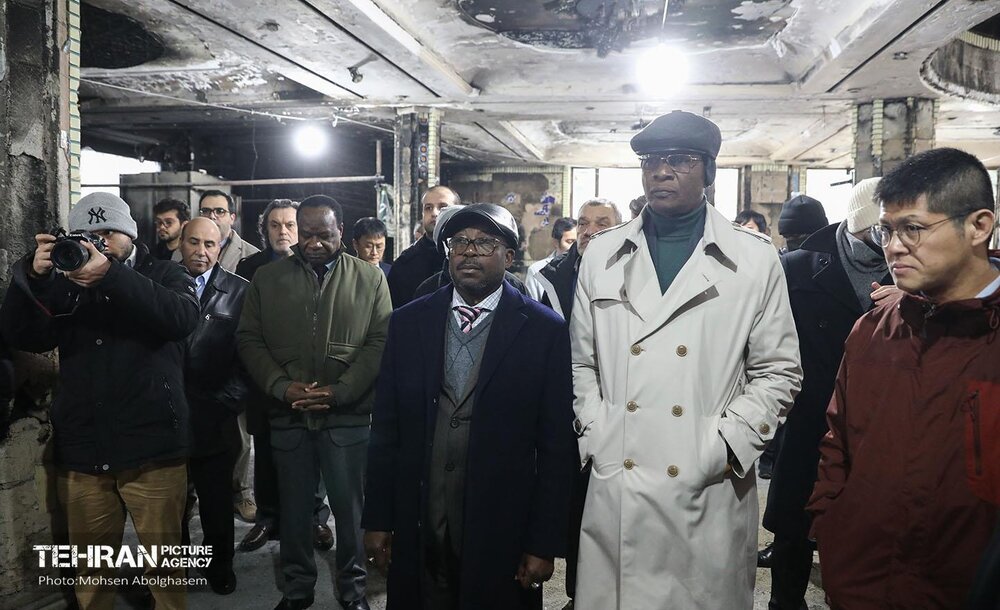 بازدید سفرا از تخریب اموال عمومی شهر