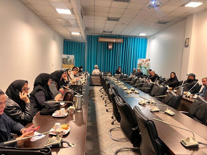 جلسه شورای توسعه قرآن و عترت منطقه ۲۲ با حضور نخبگان قرآنی برگزار شد