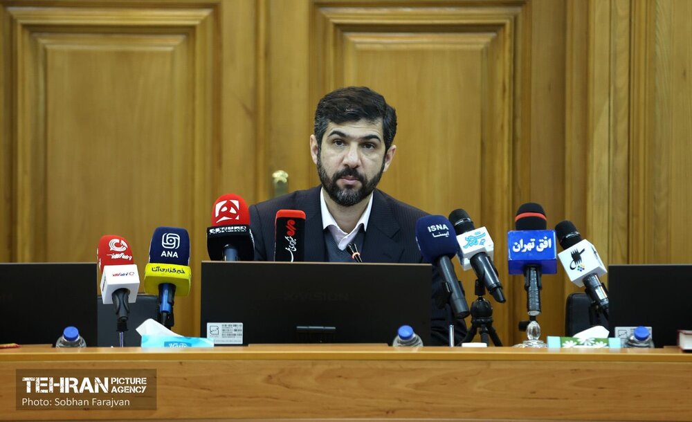 نشست خبری رئیس کمیسیون برنامه و بودجه شورای اسلامی شهر تهران