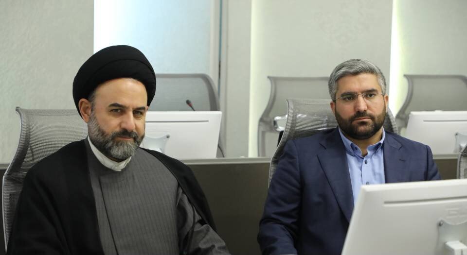 تجلیل فدراسیون دوومیدانی کشور از شهردار منطقه ۱۳ با اهدای مدال/ همکاری برای توسعه زیرساخت‌های ورزش