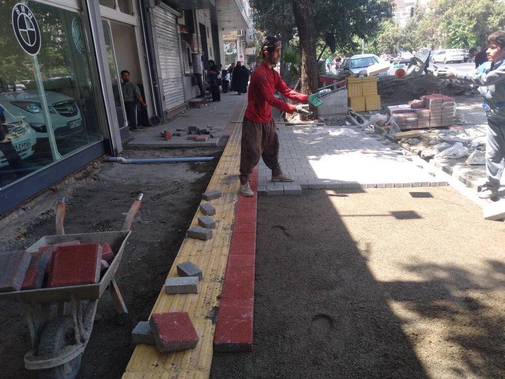 احداث ۷۴ هزار متر مربع پیادهرو سازی در منطقه ۱۰