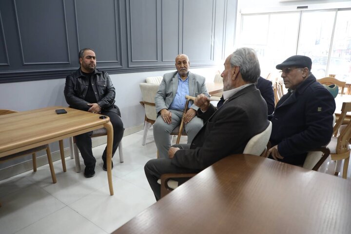 بازدید میدانی شهردار منطقه ۱۷ از اصناف بازار مبل یافت‌آباد