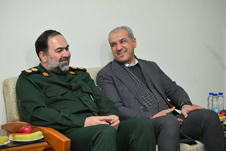 تقدیر شهردار منطقه یک از فرماندهان سپاه به مناسبت روز پاسدار