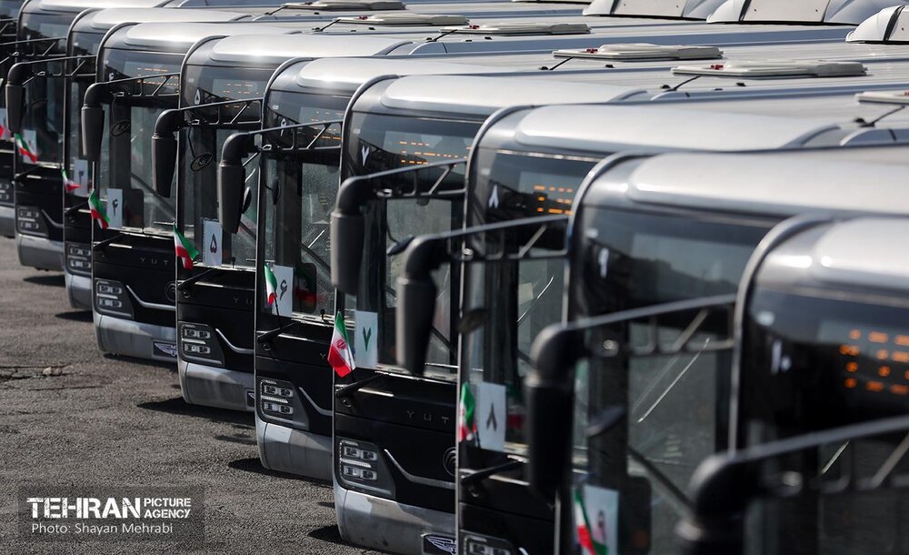 ترخیص بقیه اتوبوس‌های برقی تهران از بندر شهید رجایی