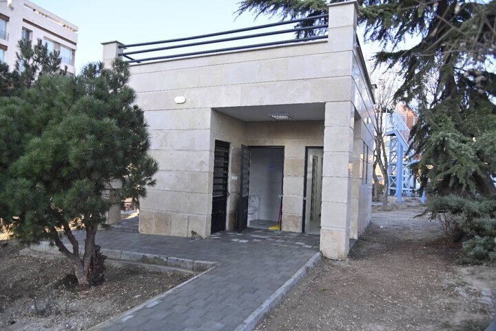 احداث و ساماندهی سرویس بهداشتی بوستان‌های منطقه ۲