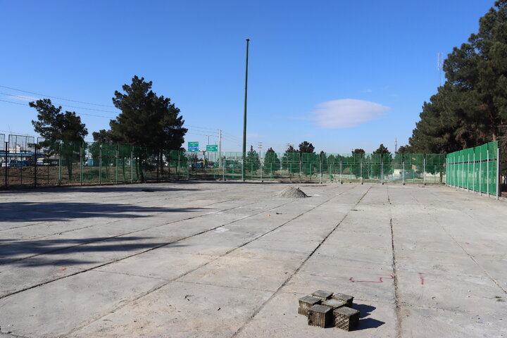 توسعه زیرساخت‌های ورزشی محله‌ای در منطقه ۱۹ با اجرای زمین چمن بوستان یاس