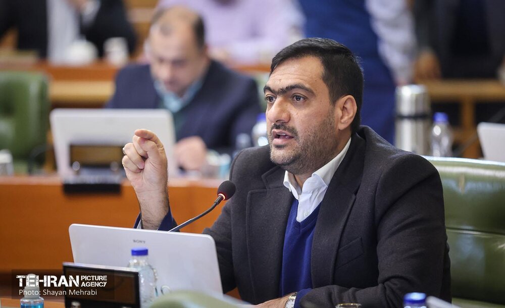 هزار رأی ماده ۱۰۰ برای دکل‌های مخابراتی پایتخت/ دکل‌های مخابراتی غیرمجاز باید جابجا شوند